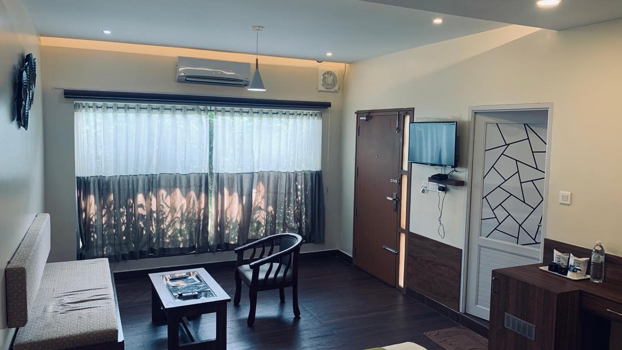 Athirappilly Polaris Resort Kizhake Chalakudi Экстерьер фото